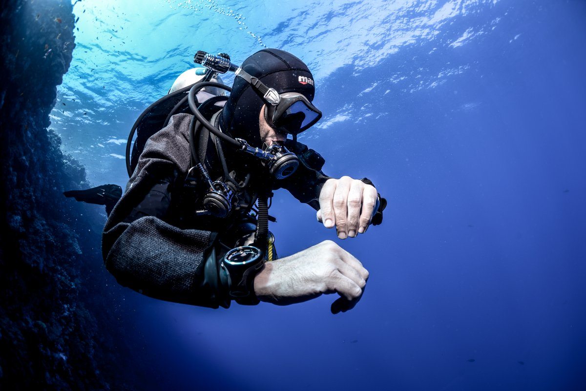 Professional Courses | Eko Divers