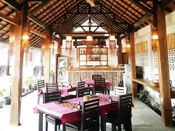 Cocotinos Lembeh Resort Resto Bar | Eko Divers